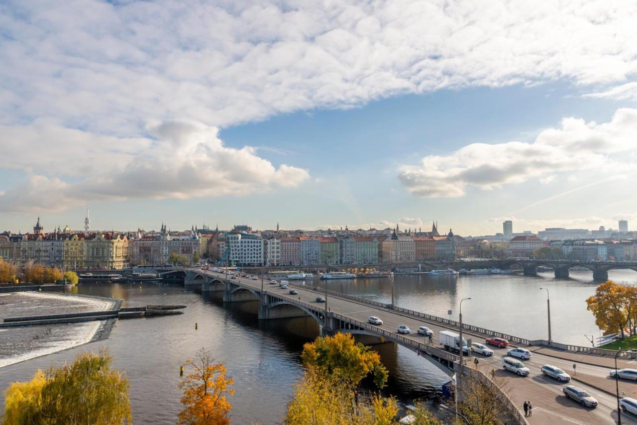 Janackovo Nabrezi 19 - Riverside Residence Prague Exterior photo